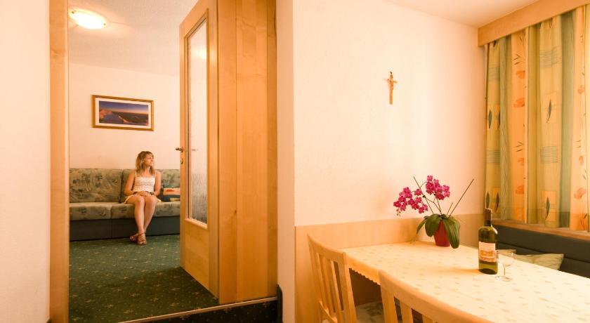 Apart Haus Bernardes Fiss Pokoj fotografie